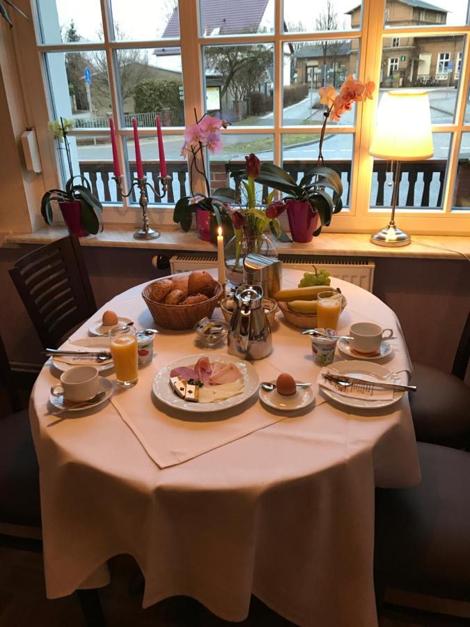 Hotel-Restaurant-Eiscafe Stadtmitte Bruck  Экстерьер фото